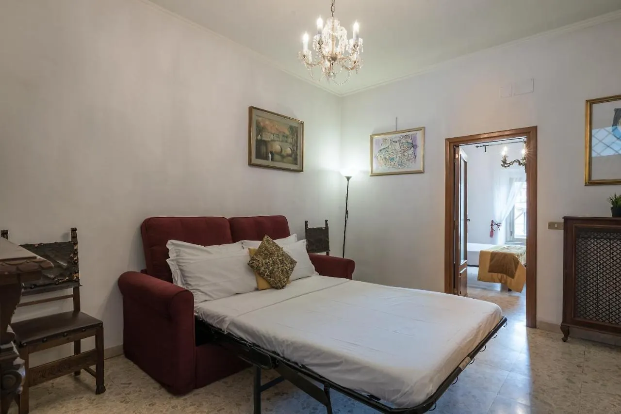Warm Apt In Ancient Building In Vatican-P S Pietro 로마 아파트